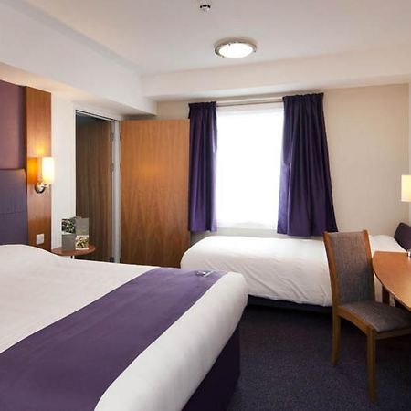 Premier Inn Leicester Fosse Park Екстериор снимка