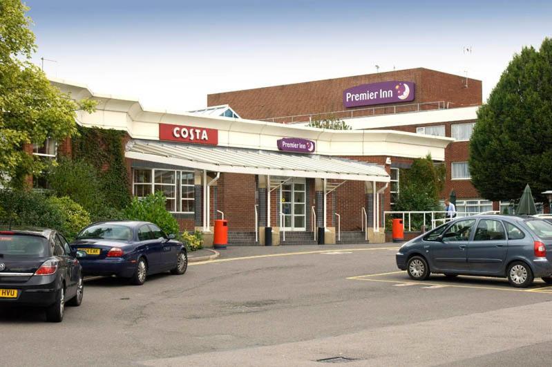 Premier Inn Leicester Fosse Park Екстериор снимка