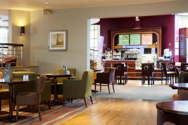 Premier Inn Leicester Fosse Park Екстериор снимка