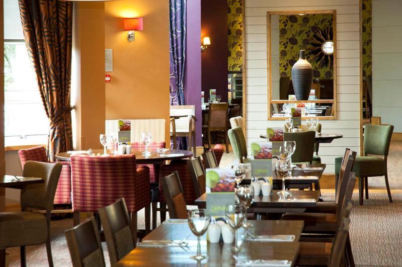 Premier Inn Leicester Fosse Park Екстериор снимка