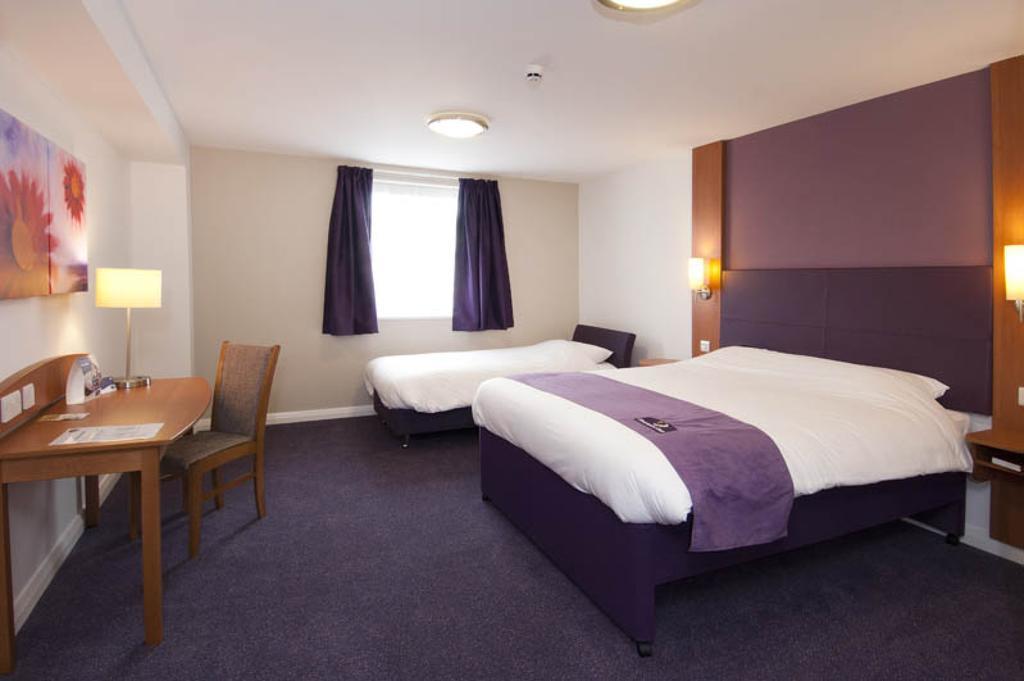 Premier Inn Leicester Fosse Park Екстериор снимка